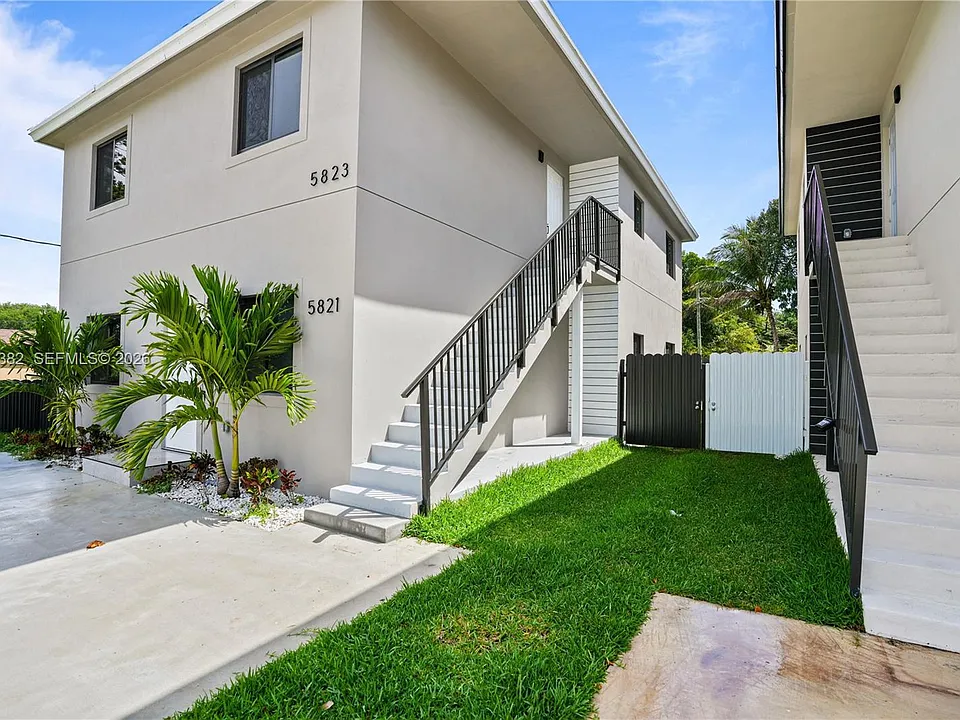 5823 NW 30th Ave #5823