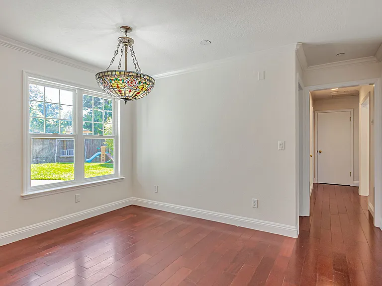 1070 Morningside Dr — Photo 15