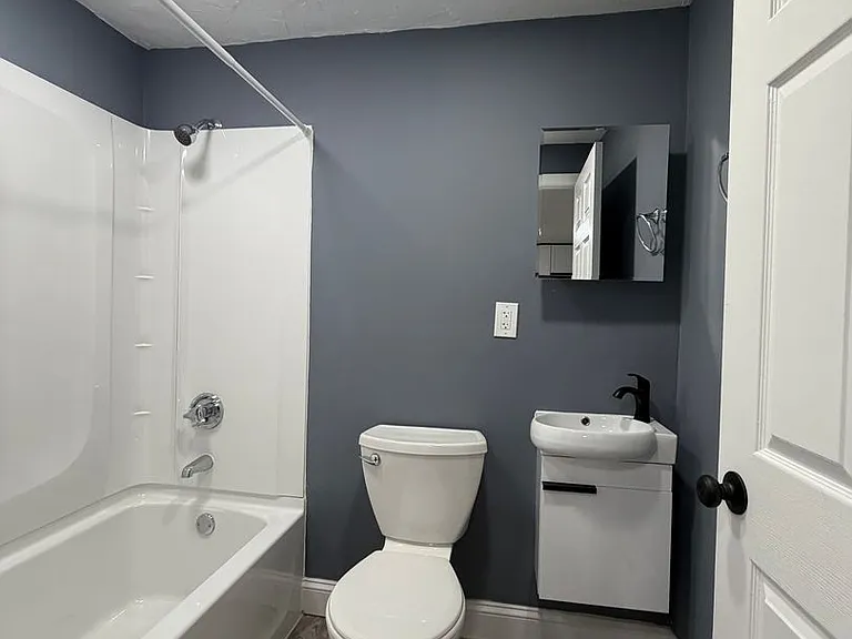 Willard Street Apartments offers the perfect location, with easy access to all major Highways 495... — Photo 18