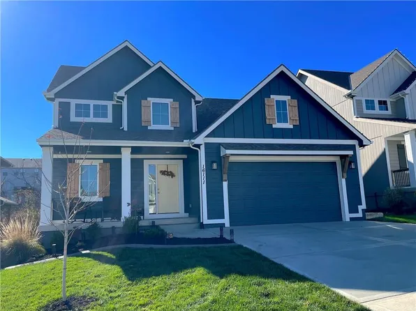 16111 Giorgia St, Parkville, MO 64152