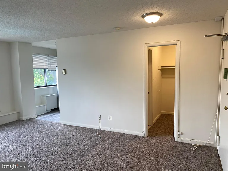 3515 Washington Blvd N #406 — Photo 5