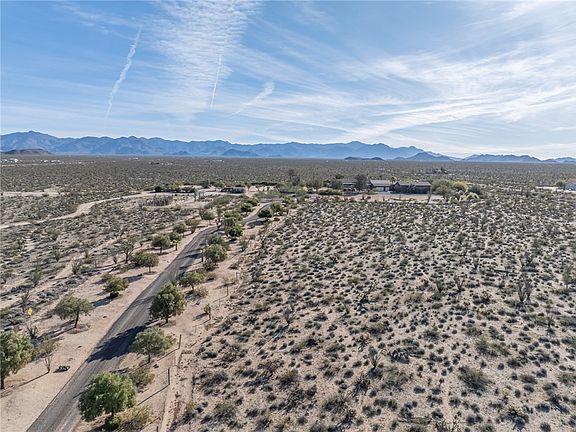 4th image of 14158 S Calabasas Rd