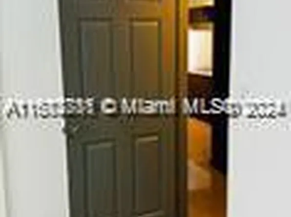 2050 N Congress Ave APT 102, West Palm Beach, FL 33401