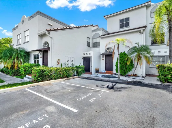 4854 NW 97 Place #274, Doral, FL 33178