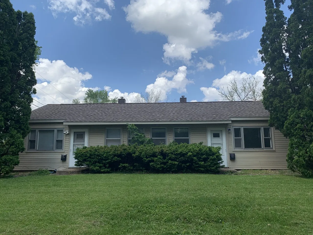 1106 E Michigan Ave photo 1