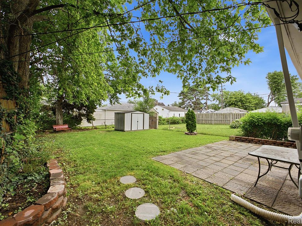 439 Cleveland Ave, photo 17