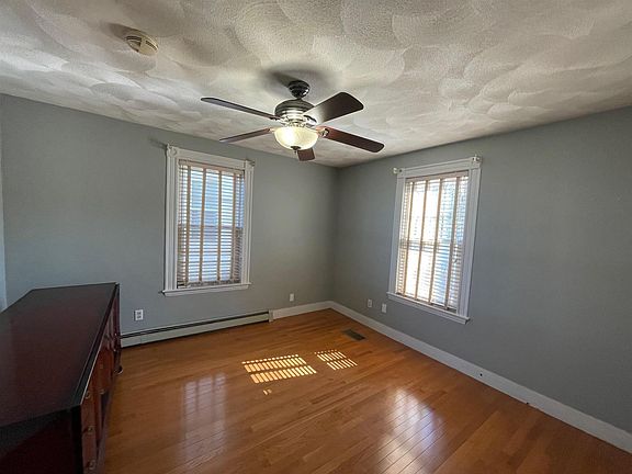 3rd image of 114 Boston Ave #1