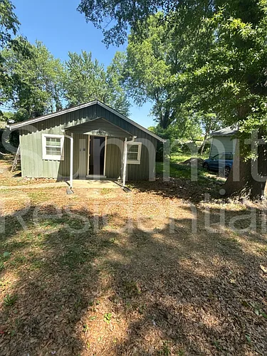 604 Betty St Photo 1