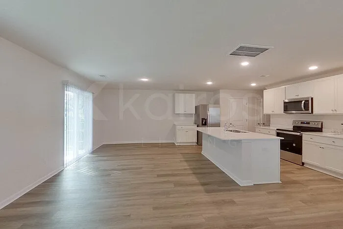 108 Overstreet Way — Photo 4