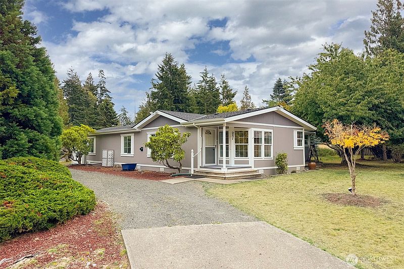 2nd image of 251 Heather Circle