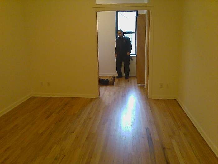 1st image of 254 E 32nd St