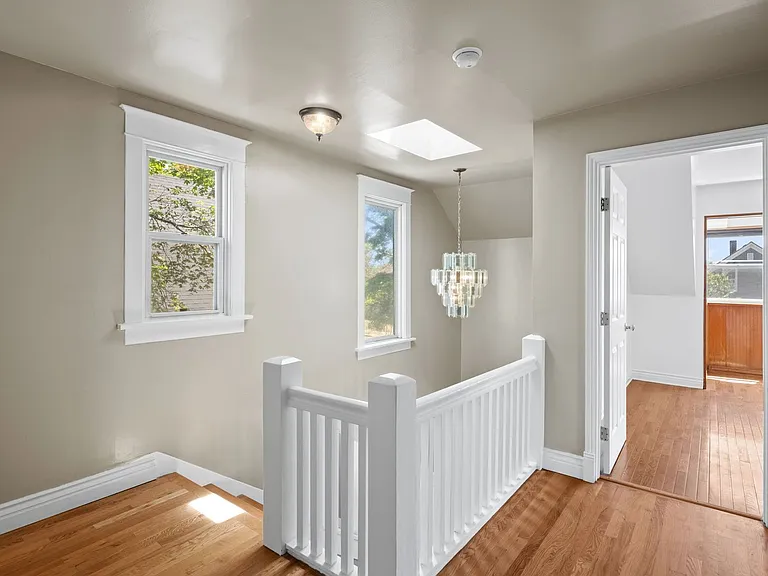 1028 W Chelan Ave — Photo 18