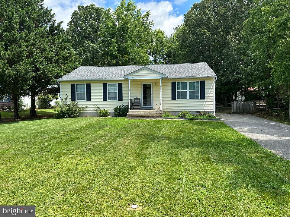 1st image of 26098 Hills Dr