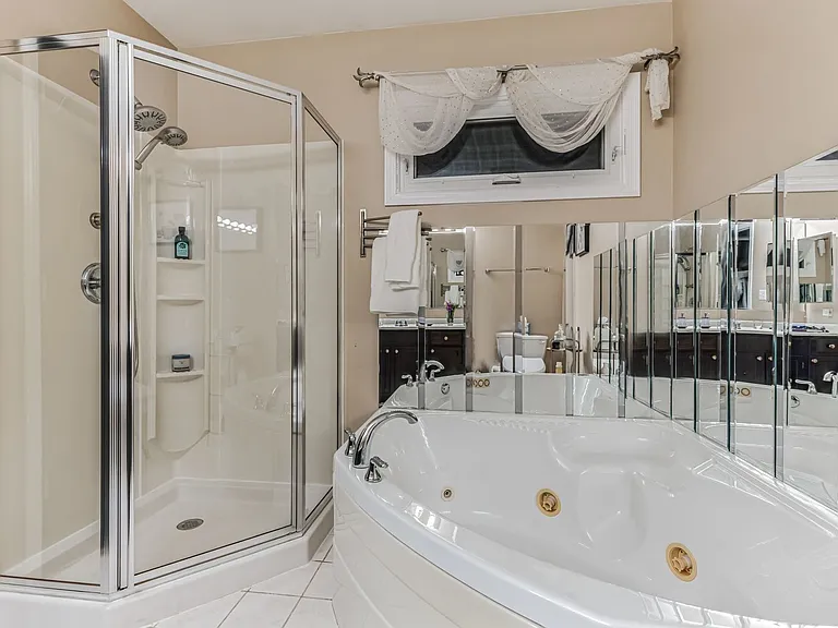 324 Chesapeake Ln — Photo 39
