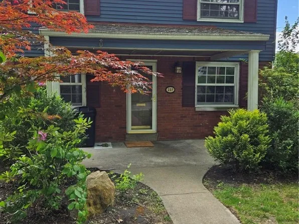 227 Ridge Ave, Wilkinsburg, PA 15221