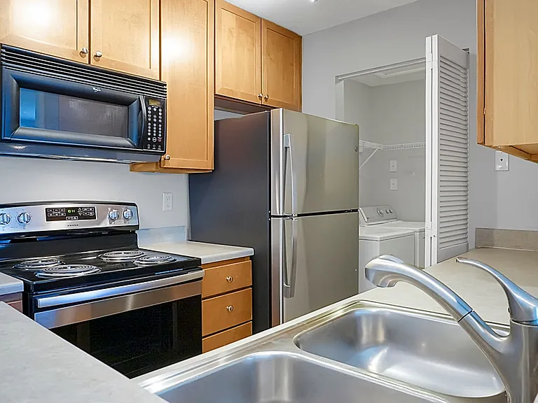 273 Alexandra Dr #11 — Photo 22