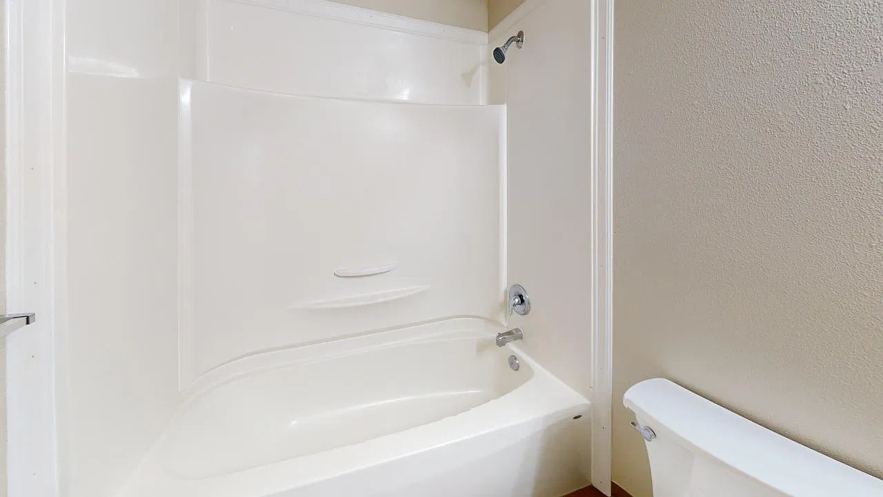 2 bed, $1,150 — Photo 4