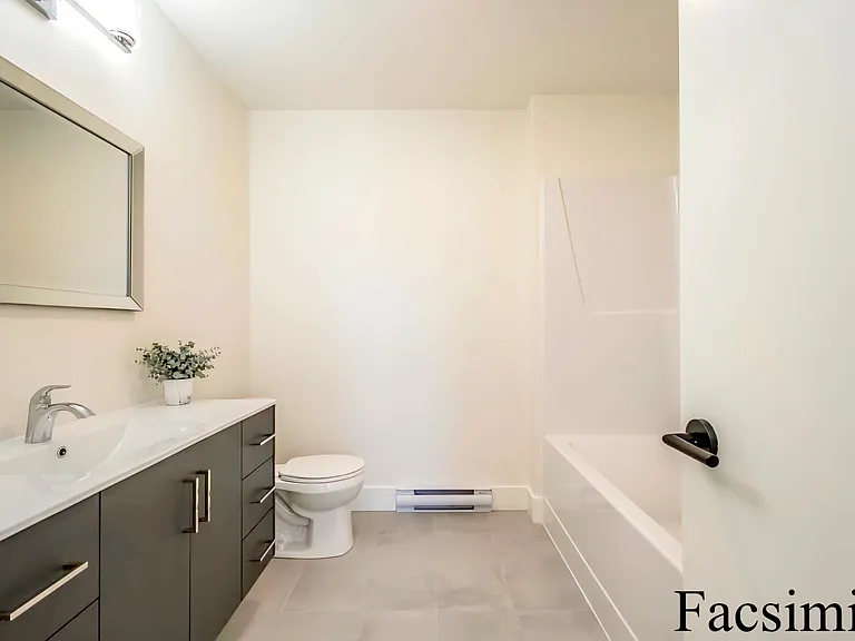 81 Honeygold Dr — Photo 14