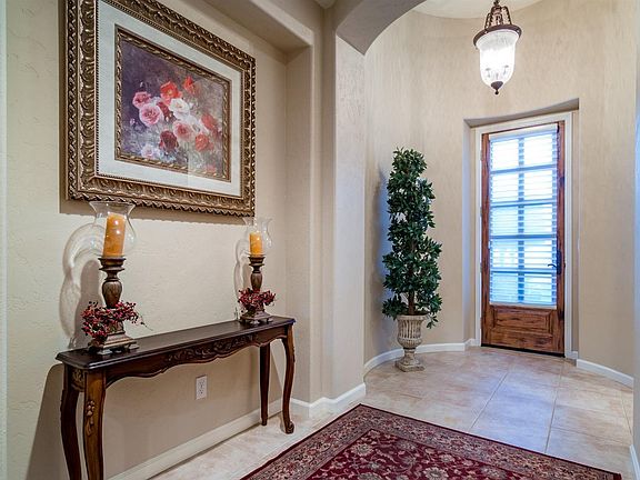 4th image of 2701 E Fontana Ct
