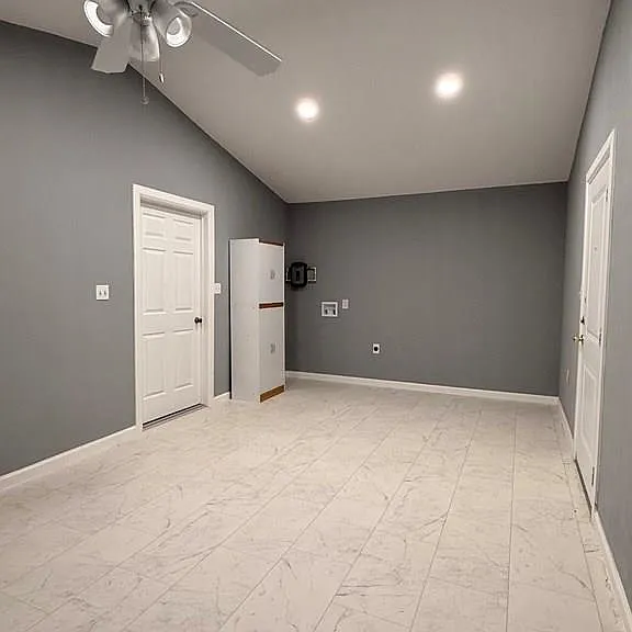 181 Virginia St — Photo 15