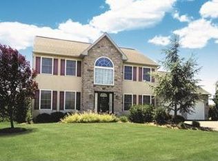 336 Anvil Dr, Douglassville, PA 19518
