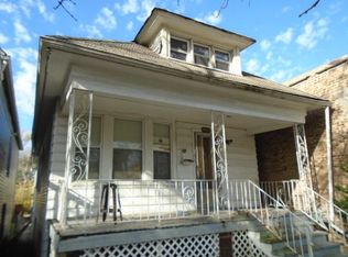 8620 S Escanaba Ave, Chicago, IL 60617