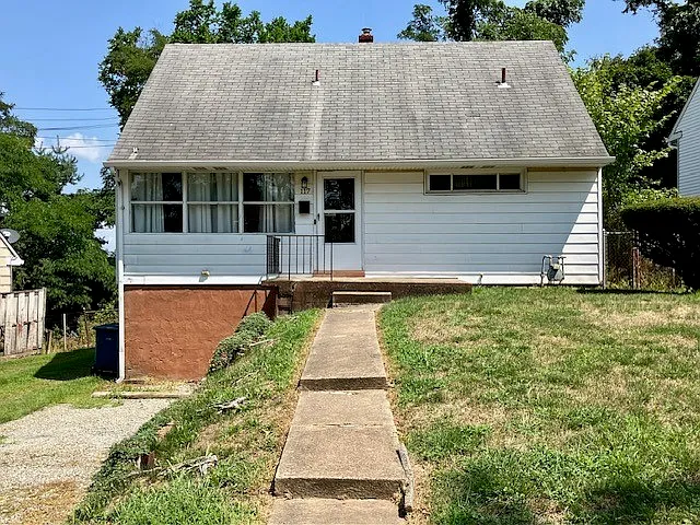117 Bryant Dr photo 1