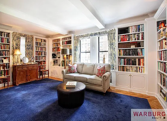 Sold by Warburg | media 17