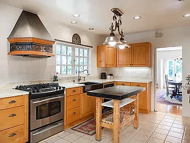 454 Cedar St — Photo 9