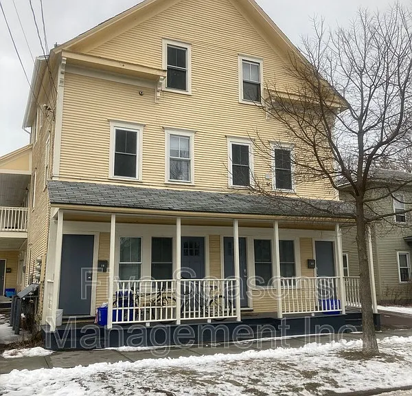 17 Drew St #19 — Photo 1