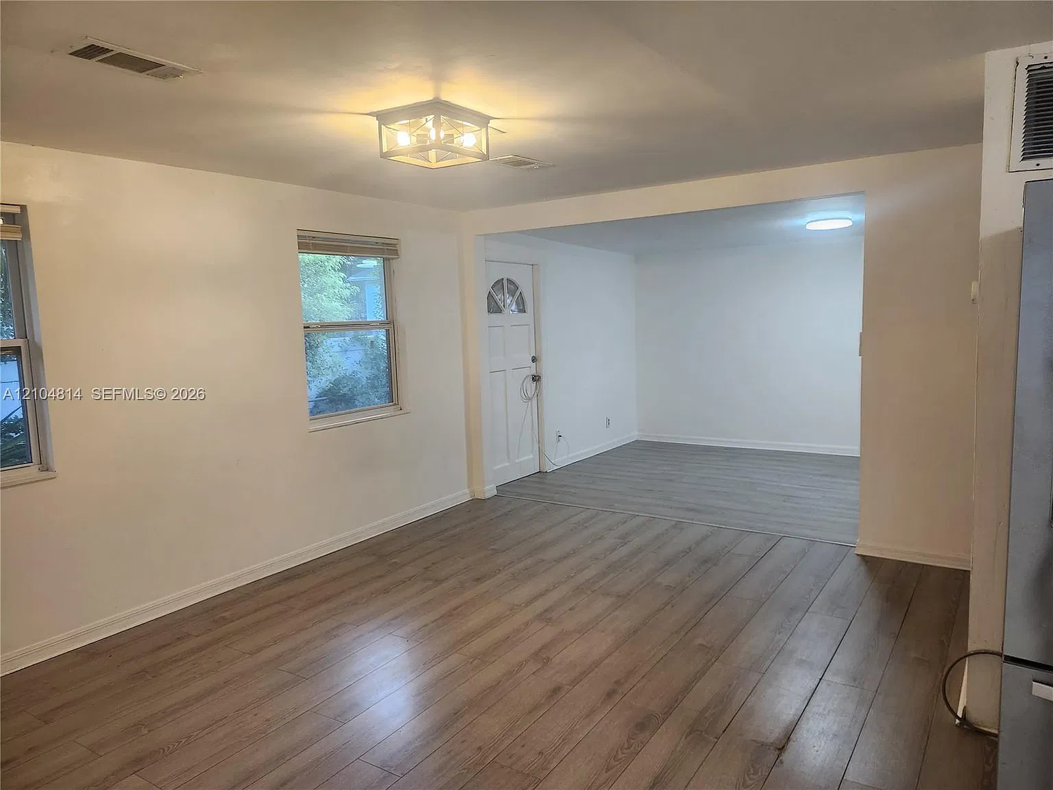 3 bed, 2.0 bath, $2,450 — Photo 3