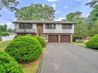 973 Oak St, East Hartford, CT 06118
