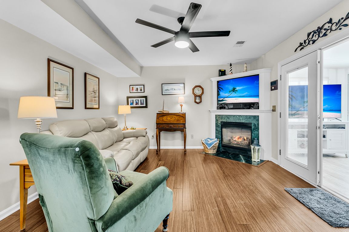 next background image