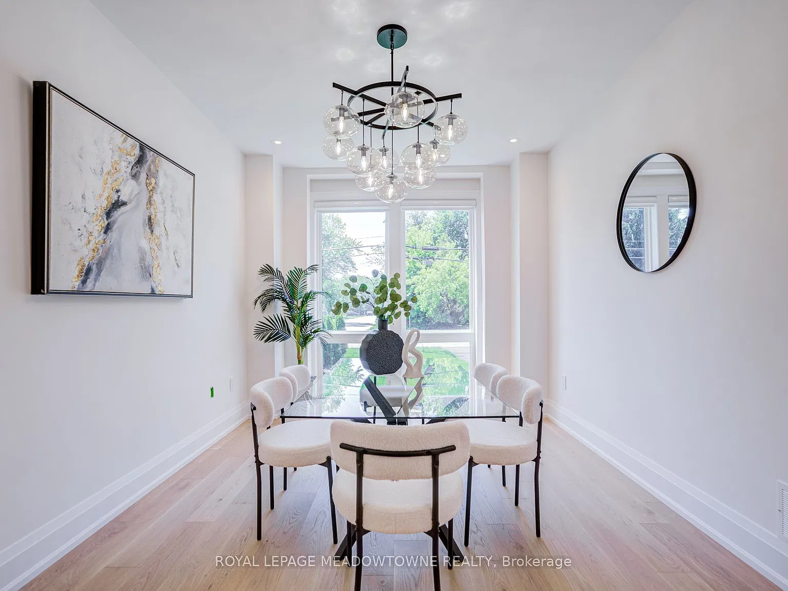 4 bed, $5,000 — Photo 4