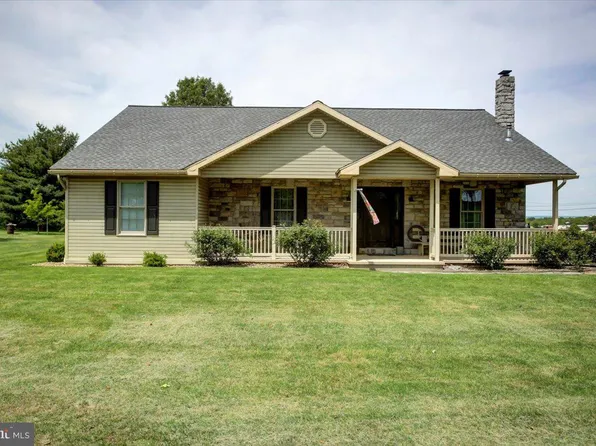 1500 Clay Hill Rd, Chambersburg, PA 17202