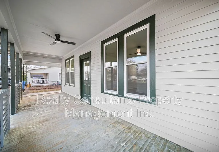 1703 Lowder St — Photo 5