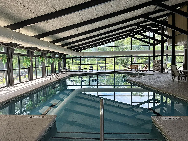 304 Live Oak Ln — Photo 13