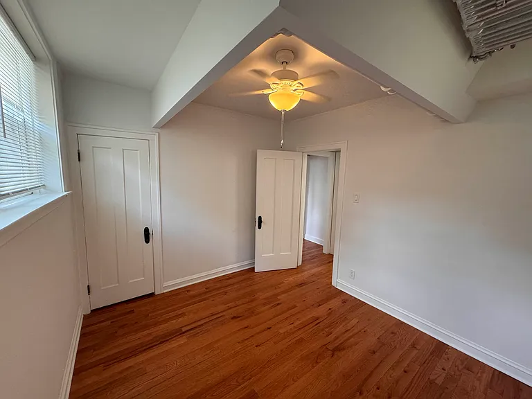 3946 N Bell Ave #BASEMENT — Photo 8