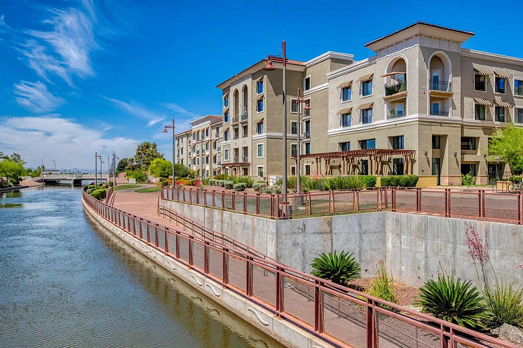 Broadstone Waterfront — Photo 2