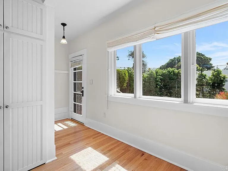 1654 Camino Del Mar #UPPER — Photo 24