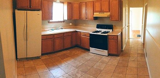 1st image of 10201 S Aberdeen St #1