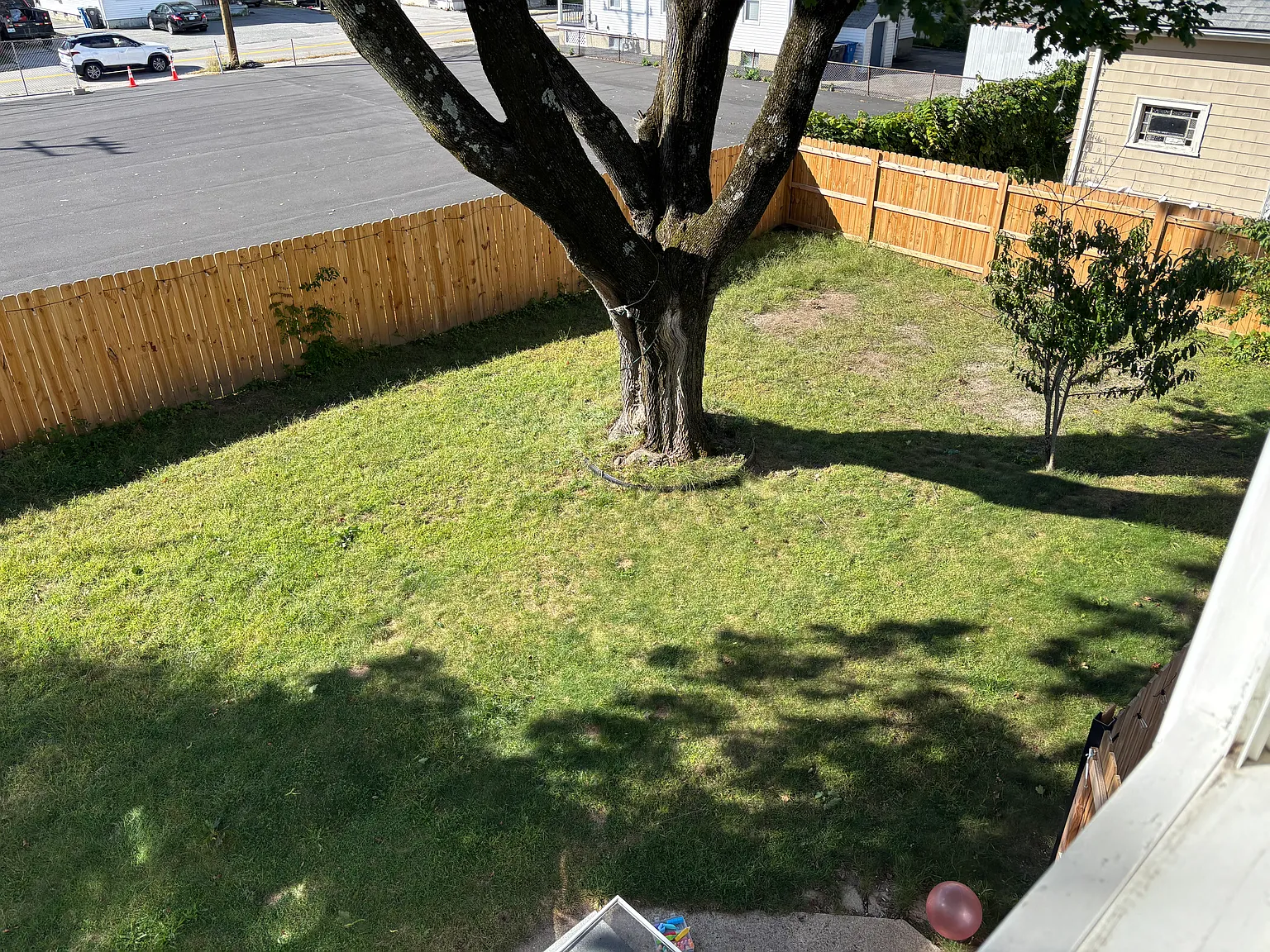 3 bed, 926 sqft, $2,500 — Photo 1