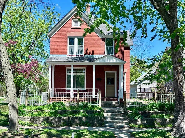 697 Tuscarora Ave, Saint Paul, MN 55102