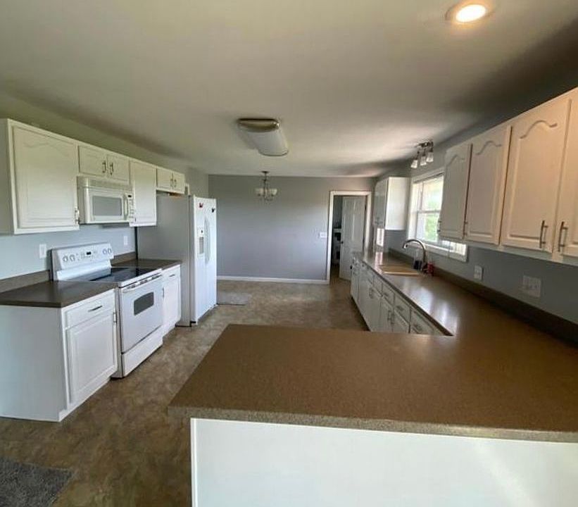 1st image of 17401 N County Road 550 E