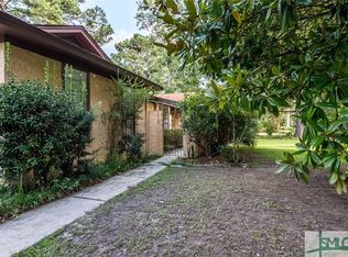 210 Debra Rd, Savannah, GA 31410