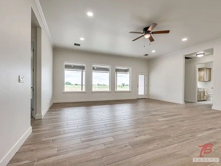 1321 Chisholm Trail Ln — Photo 14