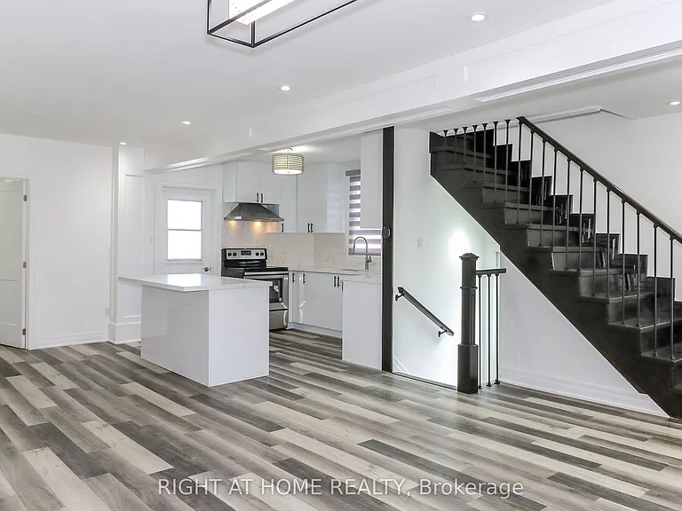 35 Toronto St — Photo 8