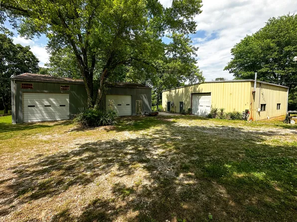 42 Circle Dr, Evening Shade, AR 72532