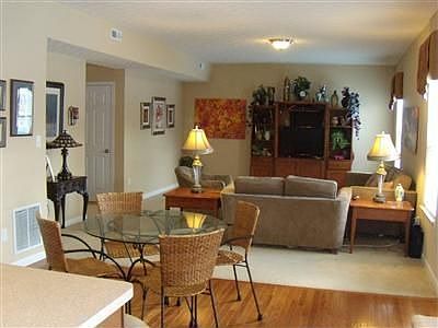 5th image of 2373 Gerard Ct