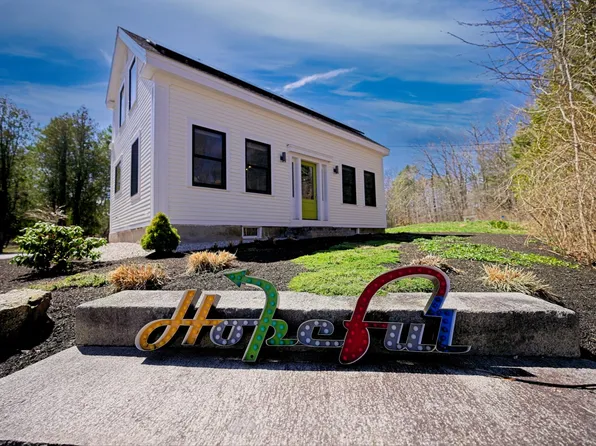 18 Greely Road, Cumberland, ME 04021